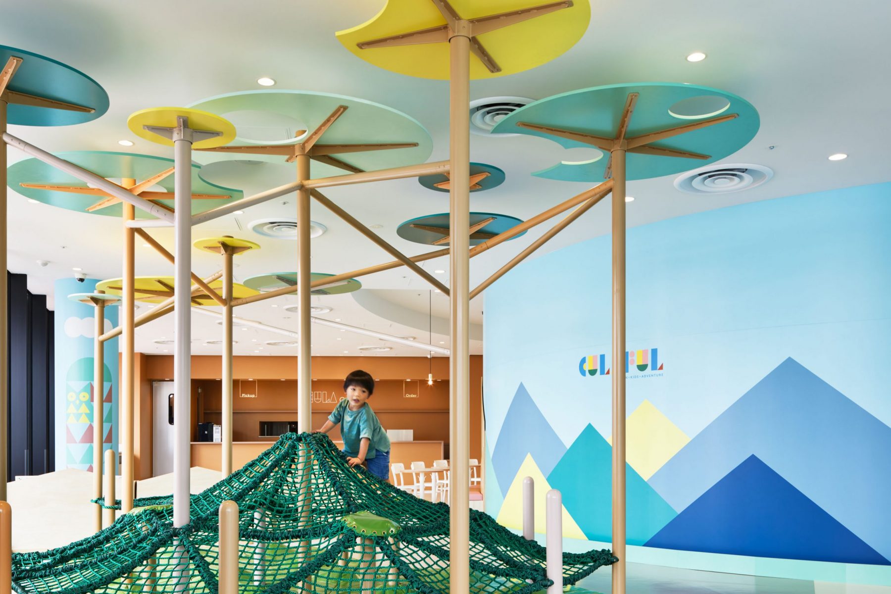 大自然为主题的儿童娱乐设施空间设计丨日本东京-11