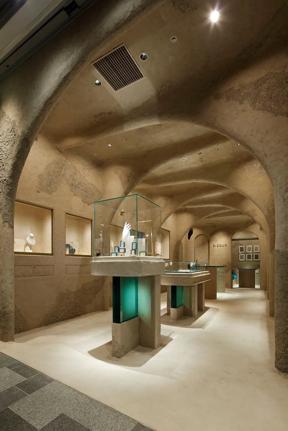 BIZOUX 珠宝店设计丨日本东京丨GAVEL INC.-6