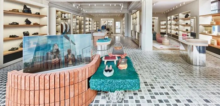 Bally 伦敦旗舰店室内设计丨英国伦敦丨Seen Displays-5