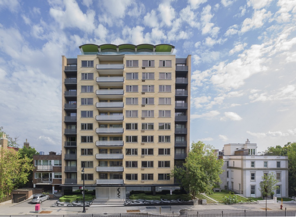 蒙特利尔 60 年代高层住宅的翻新重生-4