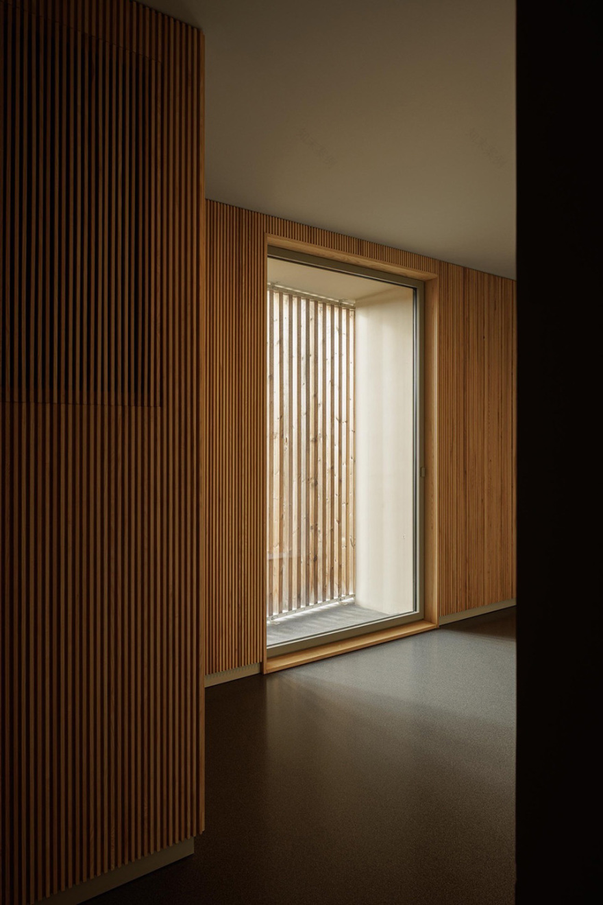 ERNESTO DO CANTO住宅区丨葡萄牙蓬塔德尔加达丨BOX arquitectos-86