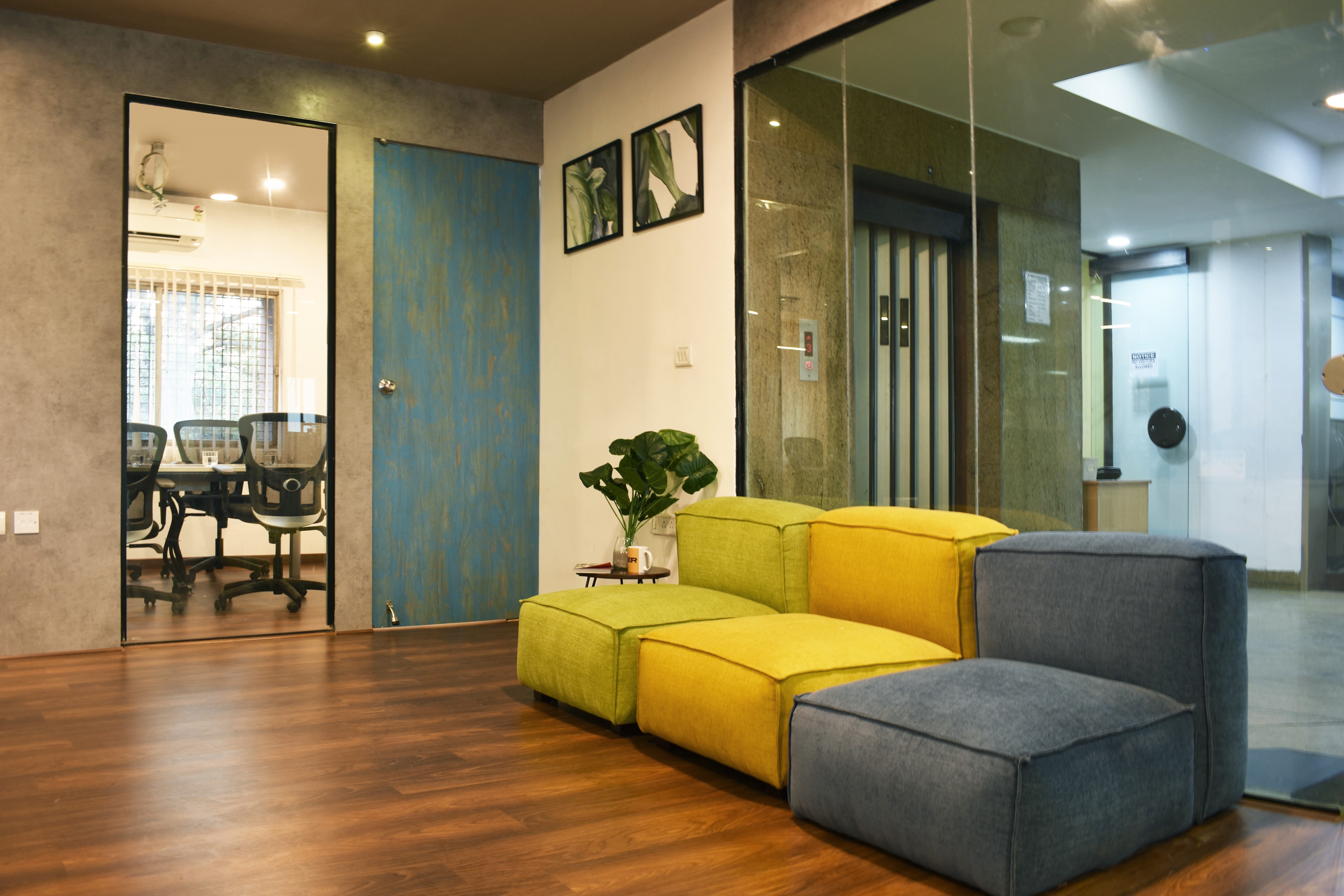 简约而不简单,打造共享知识的办公空间丨印度班加罗尔丨A.J Architects-13