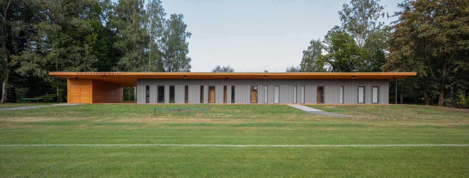 TJ Vlčovice 足球运动员俱乐部会所改造丨Kamil Mrva Architects,s.r.o.-15