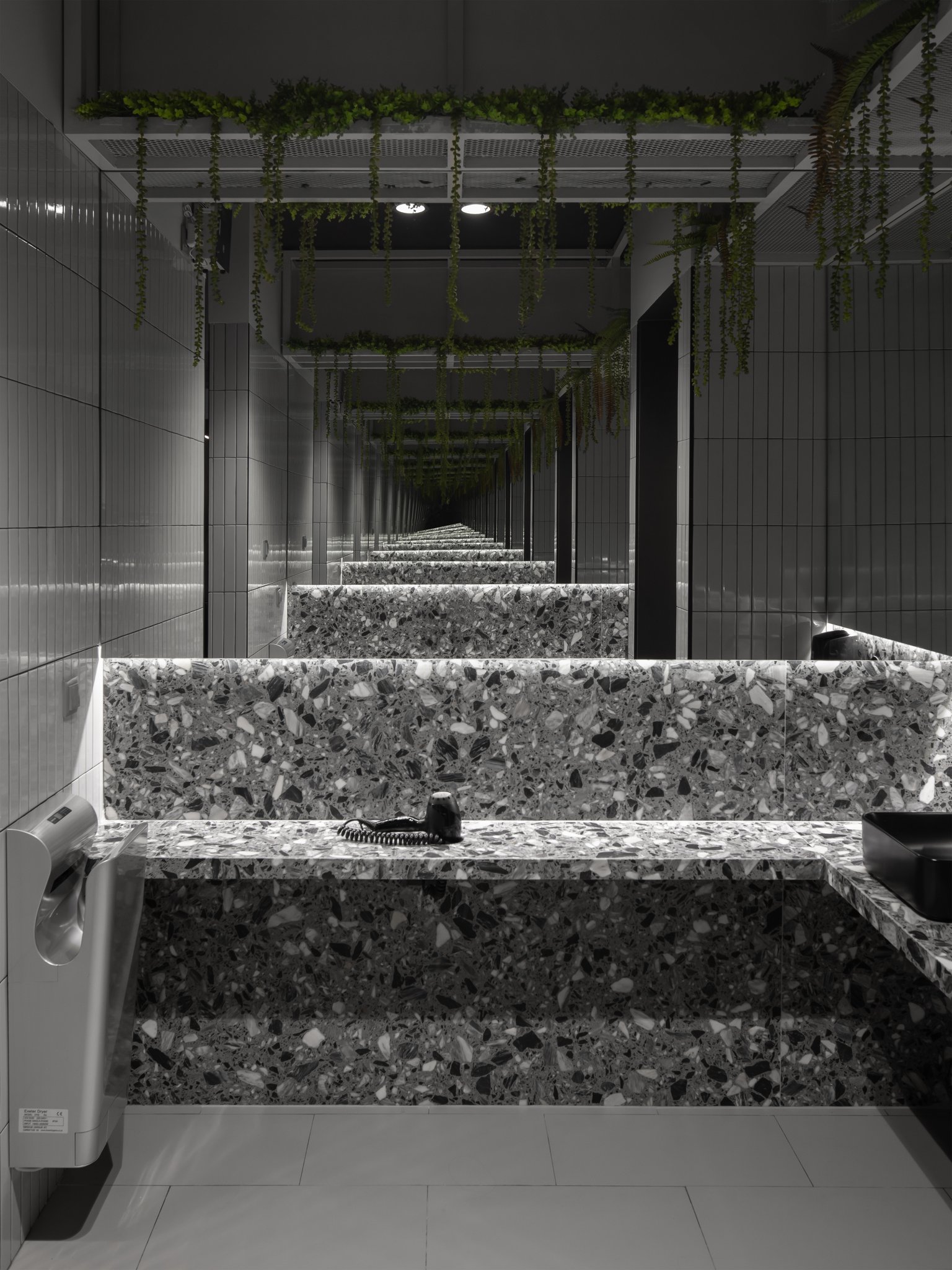 IMPULSE FITNESS 健身俱乐部丨葡萄牙丨Estúdio AMATAM-45