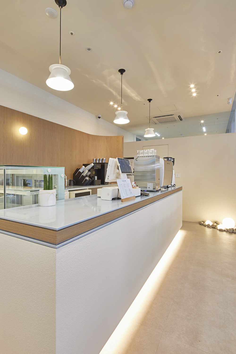 简约 15 坪尹斯卡啡，展现精致室内设计魅力-9