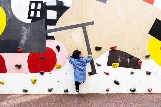 Jardín infantil y sala cuna Golondrina de Valparaíso / Pedro Lomboy Castillo | ArchDaily en Español-62