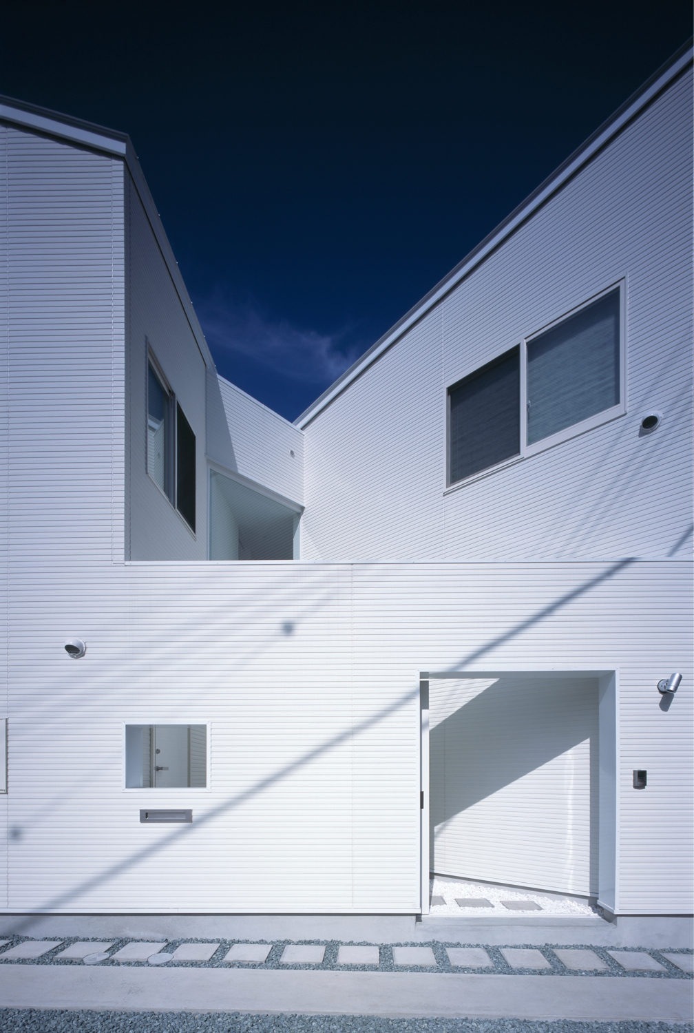 伊瑟·奥（由于 Ise O 比较像是人名，但仅这形式较难判断其确切含义，如果不是人名，请提供更多语境信息） 丨日本三重丨构造设计ASD_田岛隆志,照明设计FDS-34