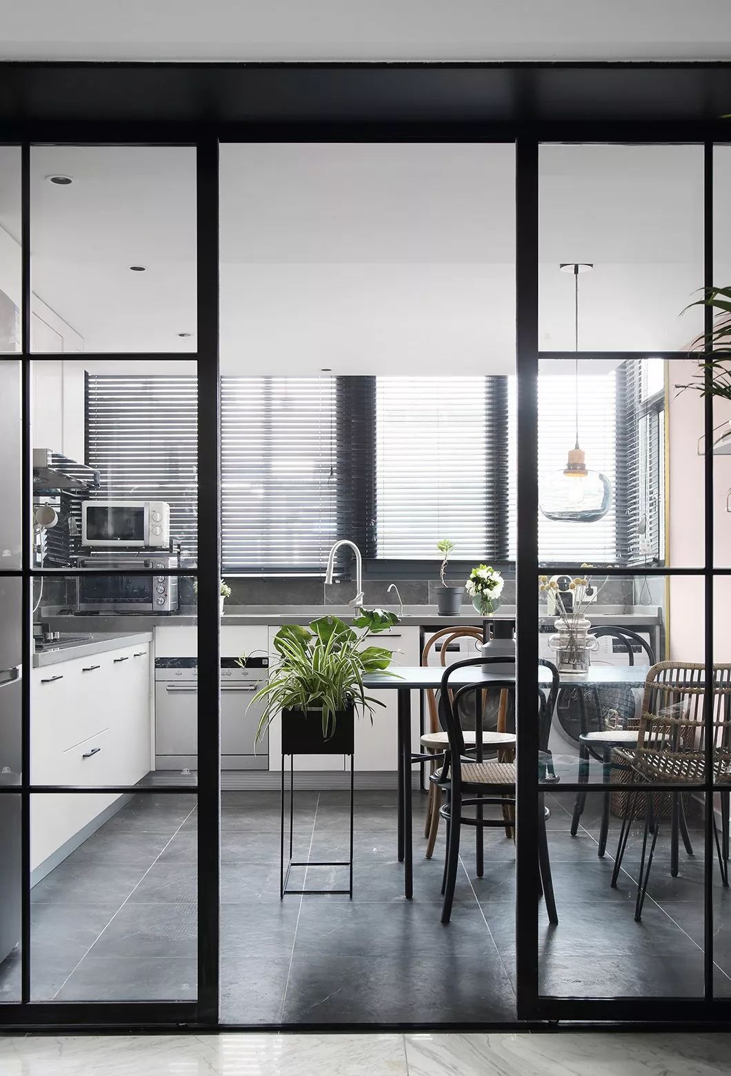 《浪漫风情》演绎多元素平衡设计，打造舒适宜居空间-105