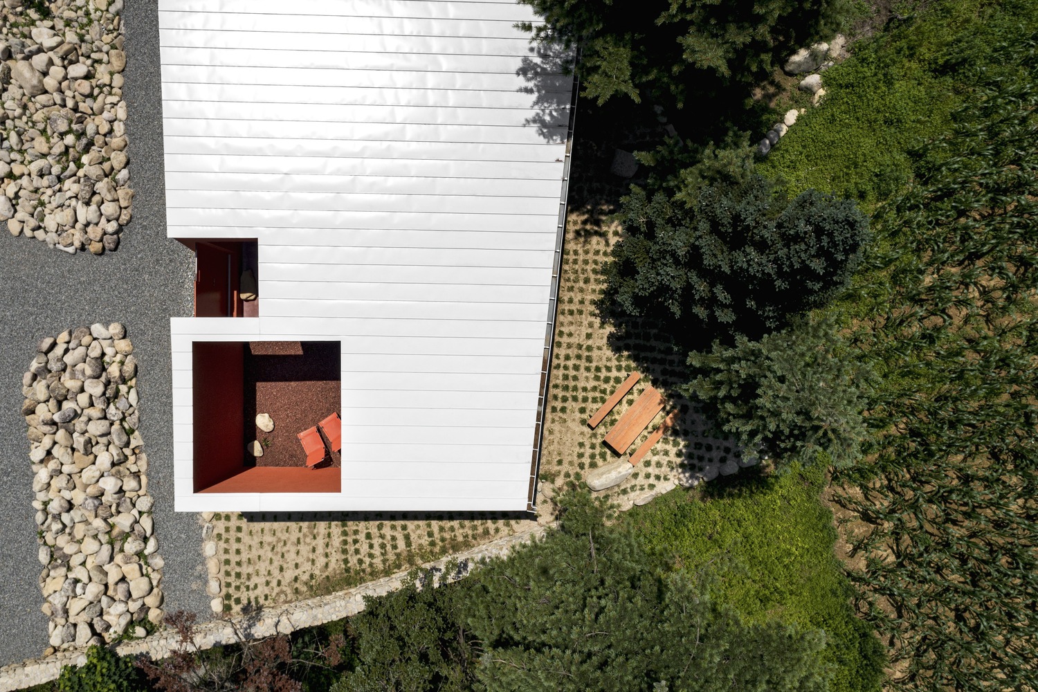 Doldam House · 与自然共生的宁静诗意居所丨韩国-3