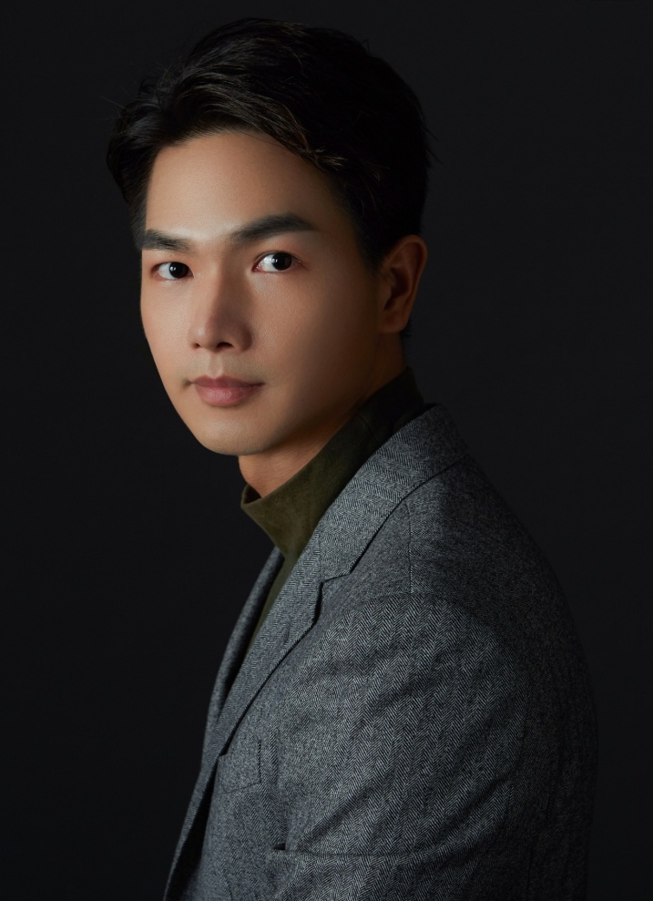 光与弧线共舞 · 普宁商业空间新典范丨中国广东丨深圳市陈浩鹏室内设计事务所-53