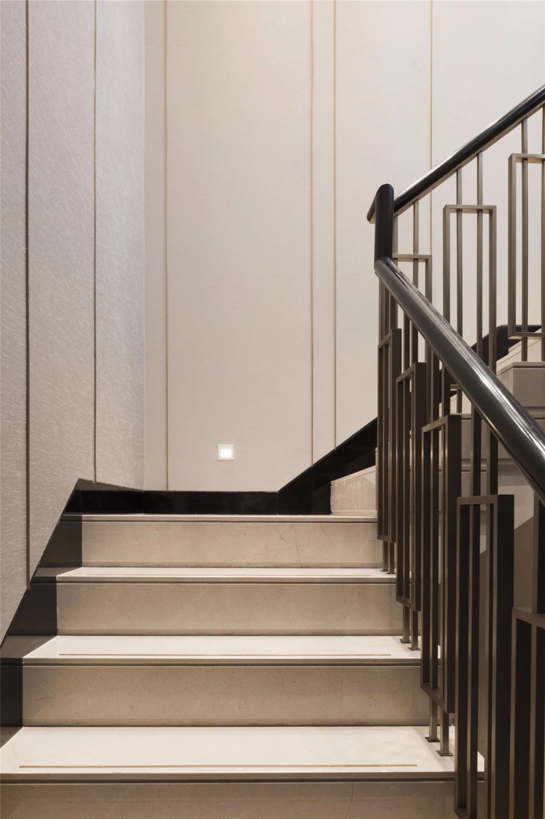 450㎡现代别墅设计丨高贵与品质兼备-19