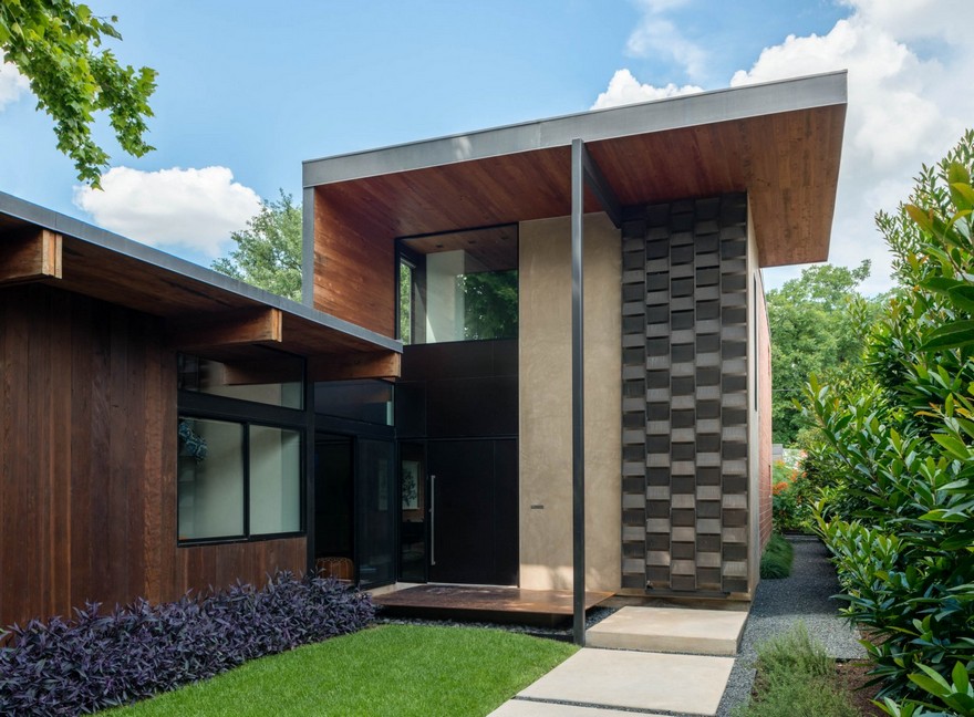 1954 One-Story House Renovated by Tobin Smith Architect in San Antonio, Texas-1