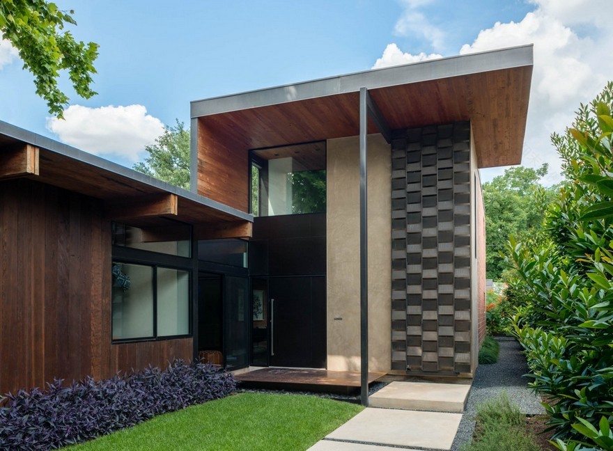 1954 One-Story House Renovated by Tobin Smith Architect in San Antonio, Texas-1