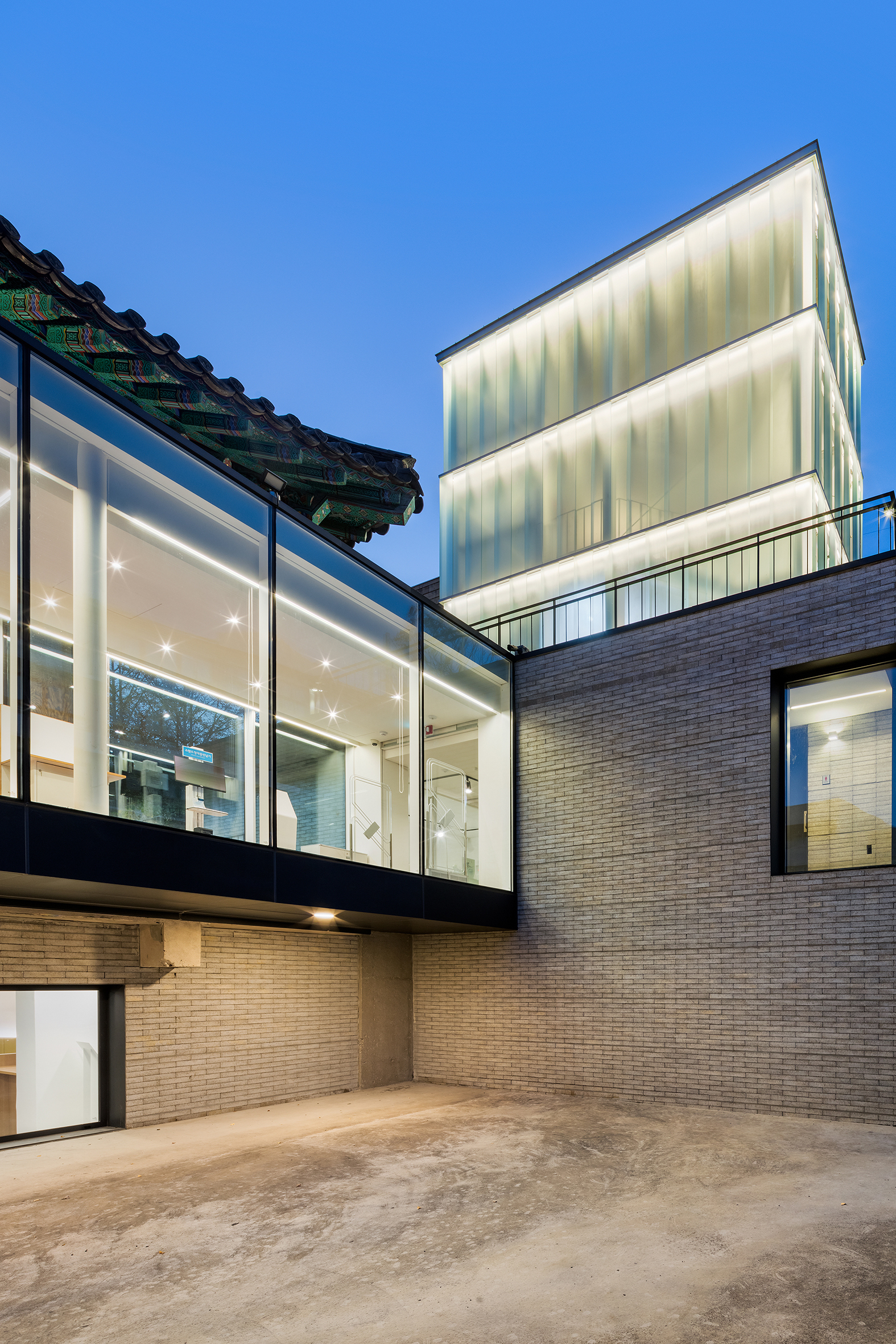 烈岩斋图书馆丨韩国首尔丨Emersys-37