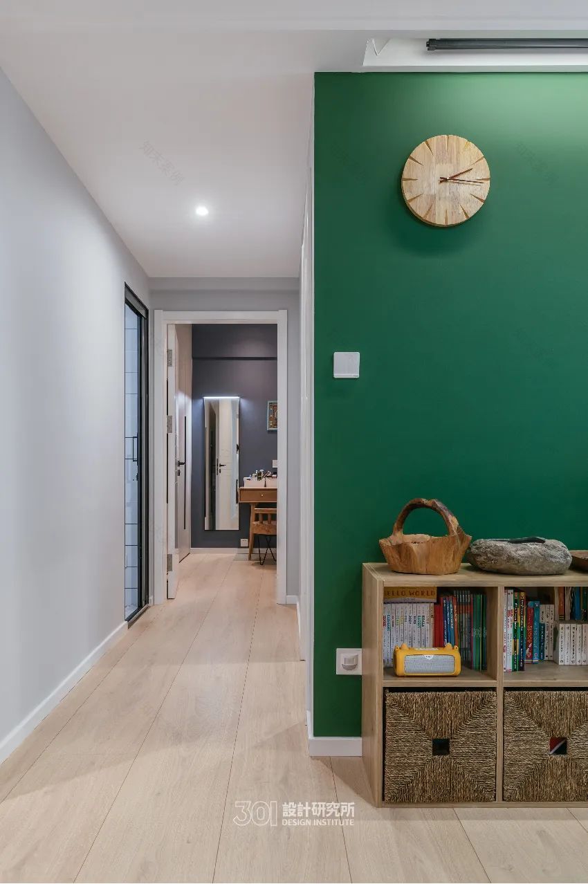 78 平米北欧风之家 | 墨绿背景墙的稳重与雅致-23