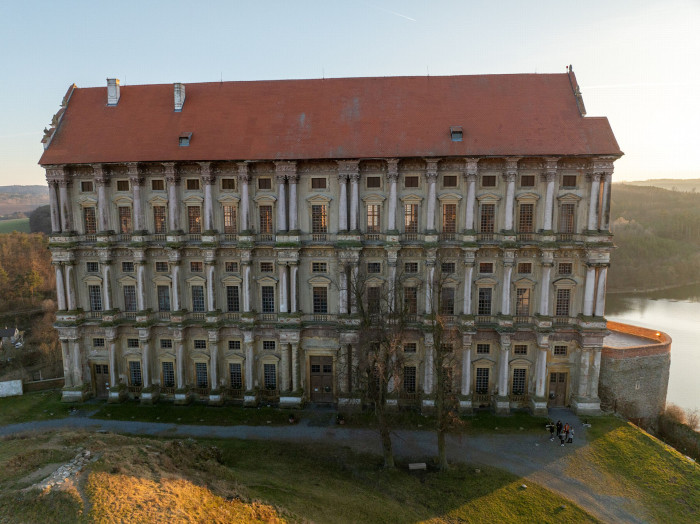 布尔诺兹沃纳尔卡汽车站现代化改造项目丨捷克丨CHYBIK+KRISTOF工作室-4