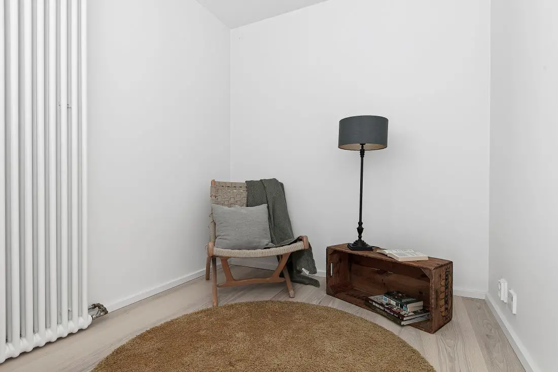 42 平米瑞典小公寓，6.6 米层高打造豪华酒店风-9