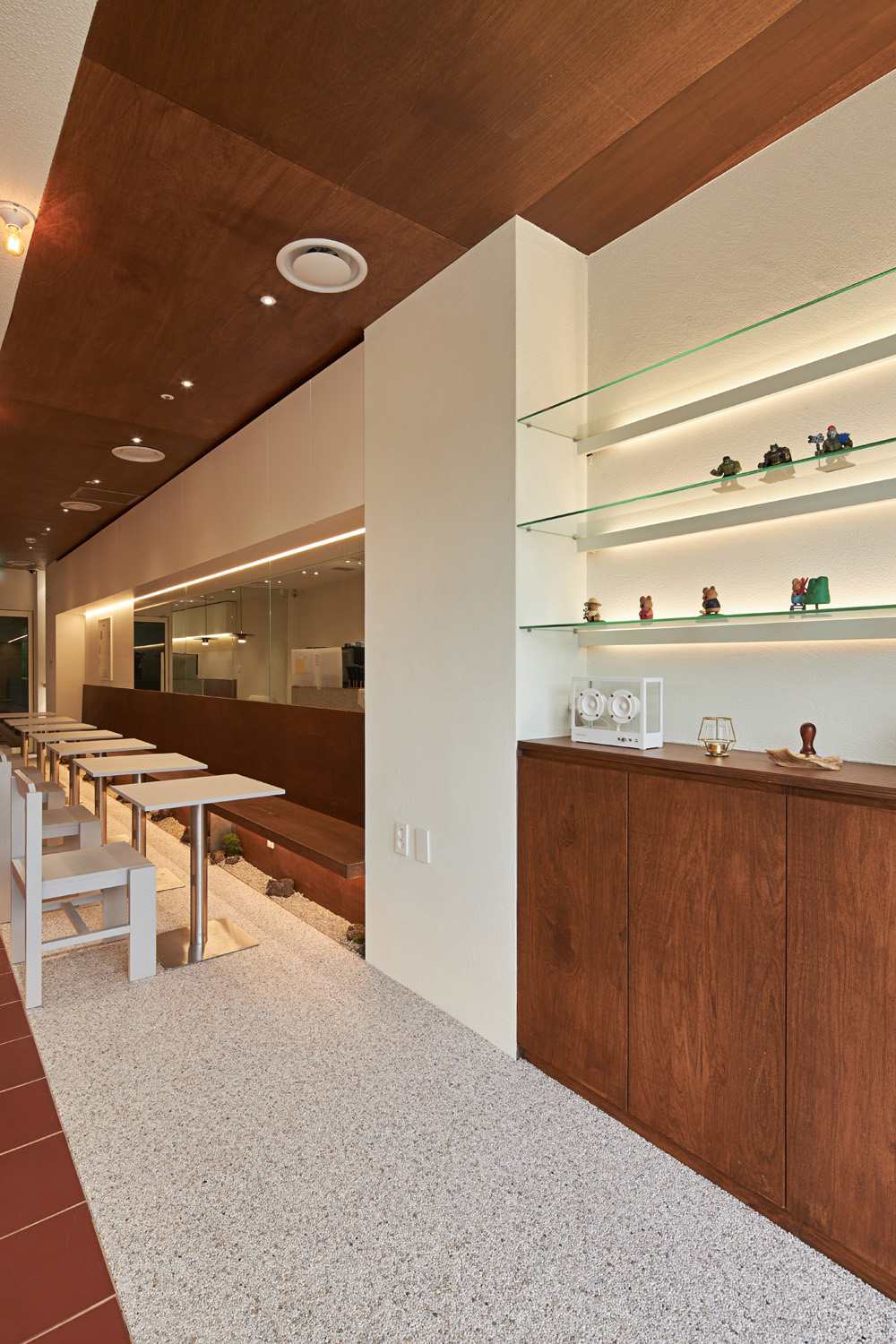 15 坪优雅精品烘焙咖啡馆设计-8