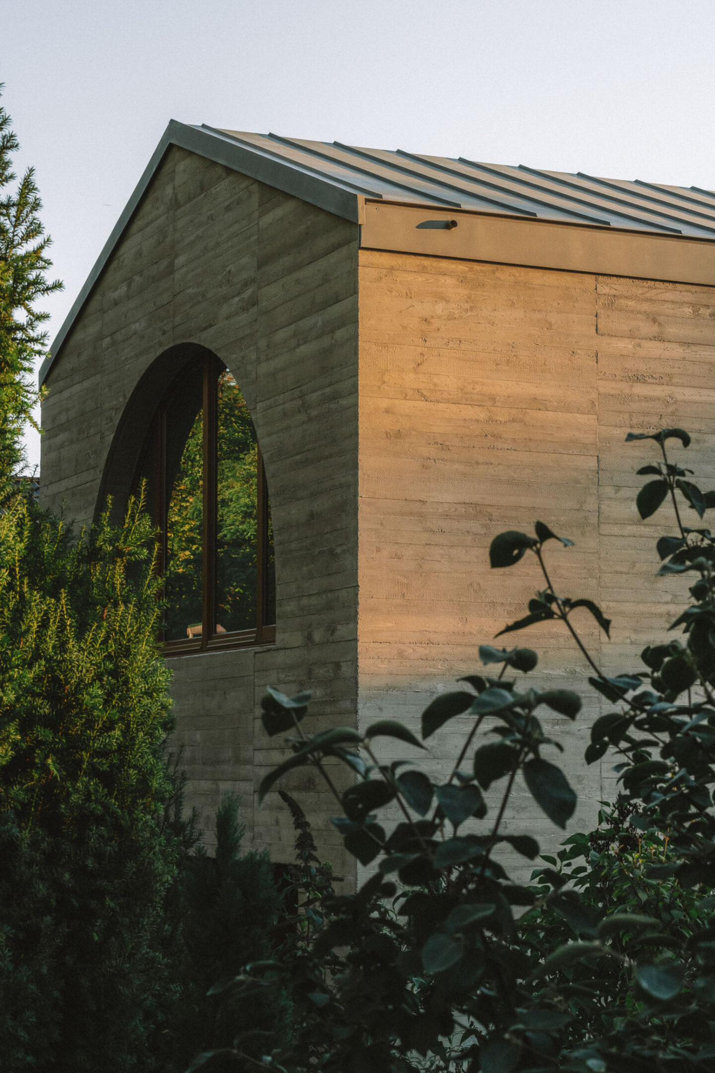 Blending In While Standing Out: The Duplex, By Atelier ST - IGNANT-5