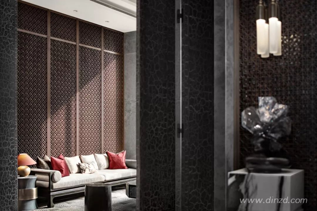 天津津门大院售楼处 | 古韵墨色与现代材质的完美融合-47