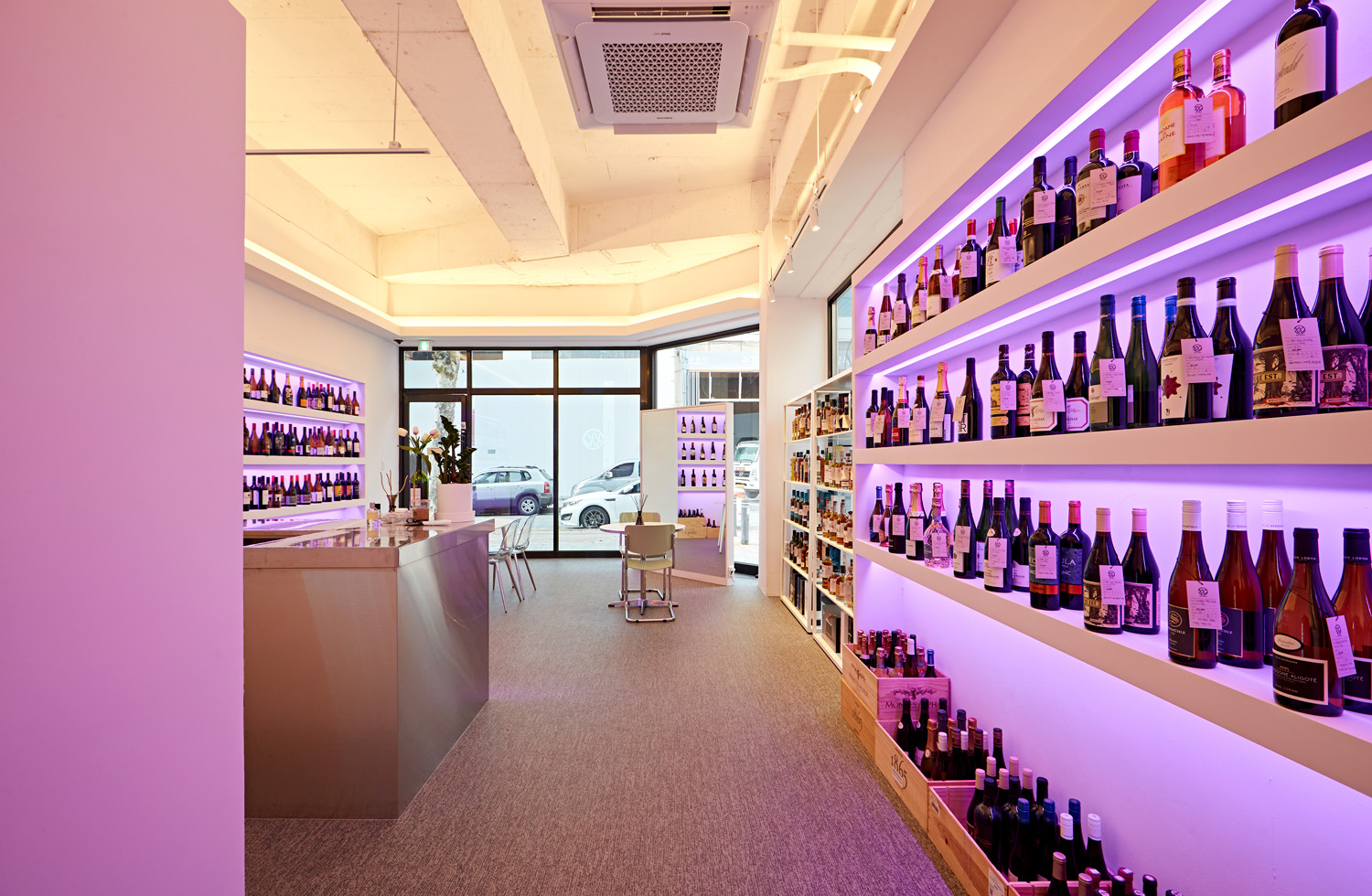 蓝色照明点亮 14 平小空间的室内设计-12