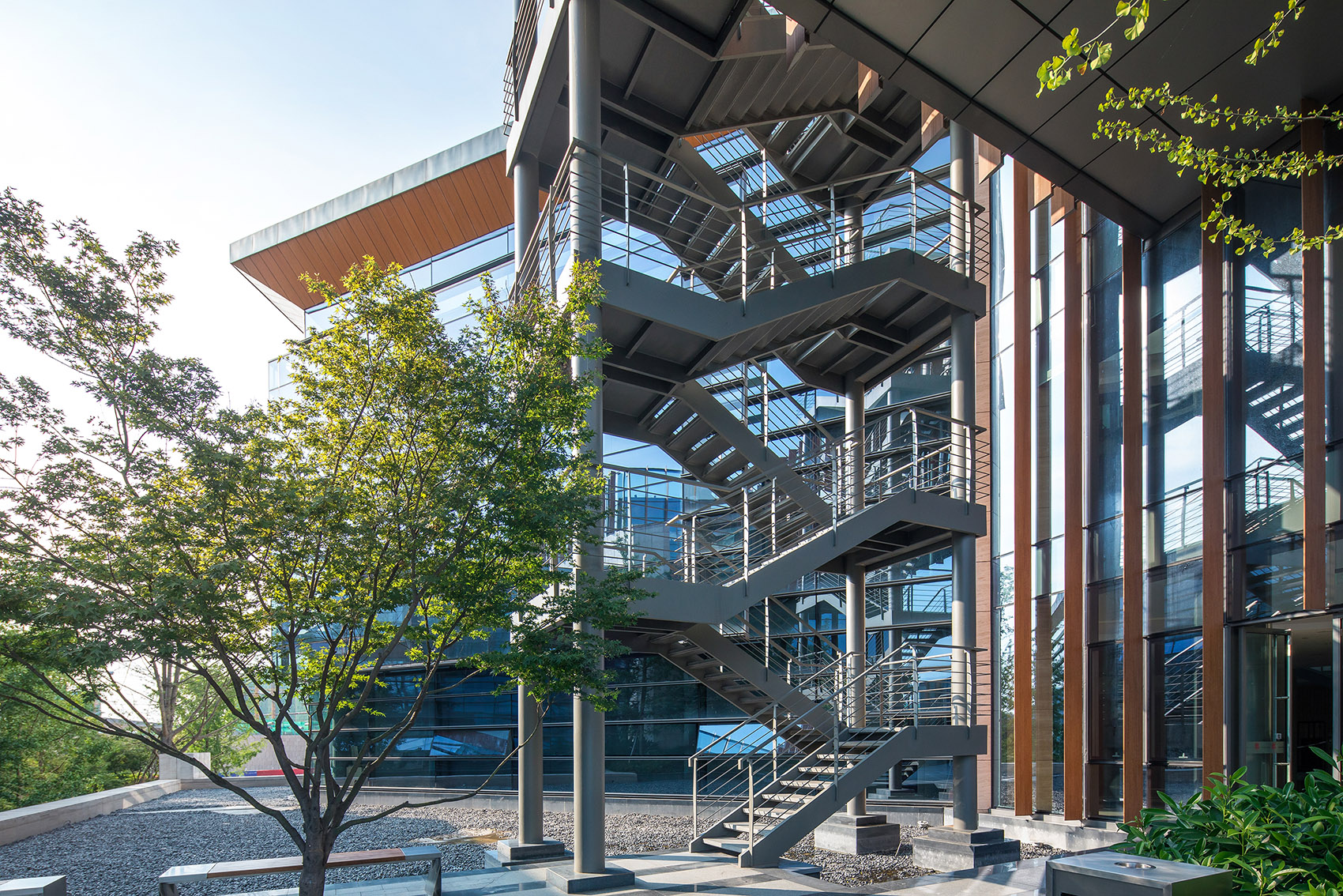 成都麓湖郎酒集团总部 / 上海骏地建筑设计事务所股份有限公司-25