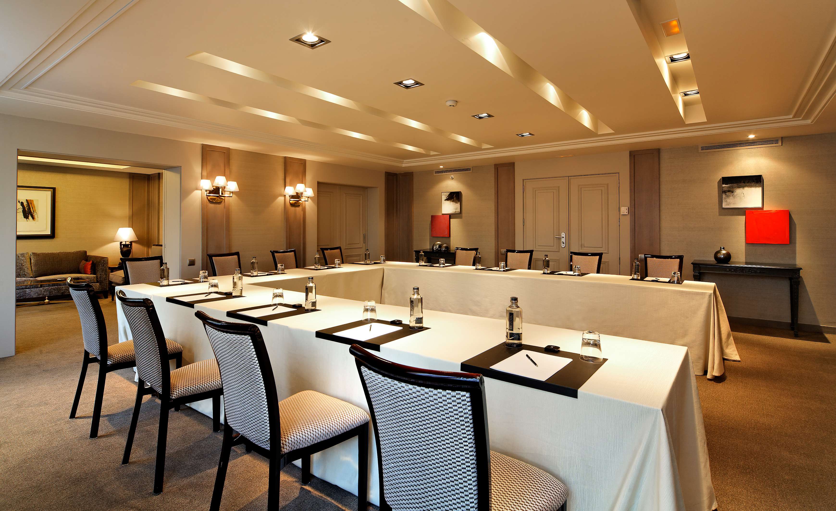 马德里麦格纳别墅酒店-9