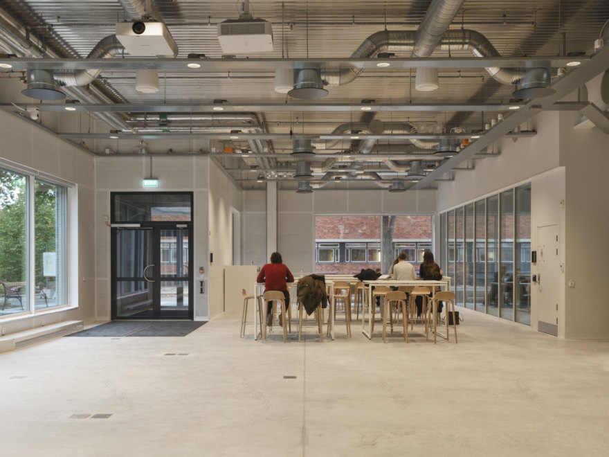 皇家工学院教育大楼-15