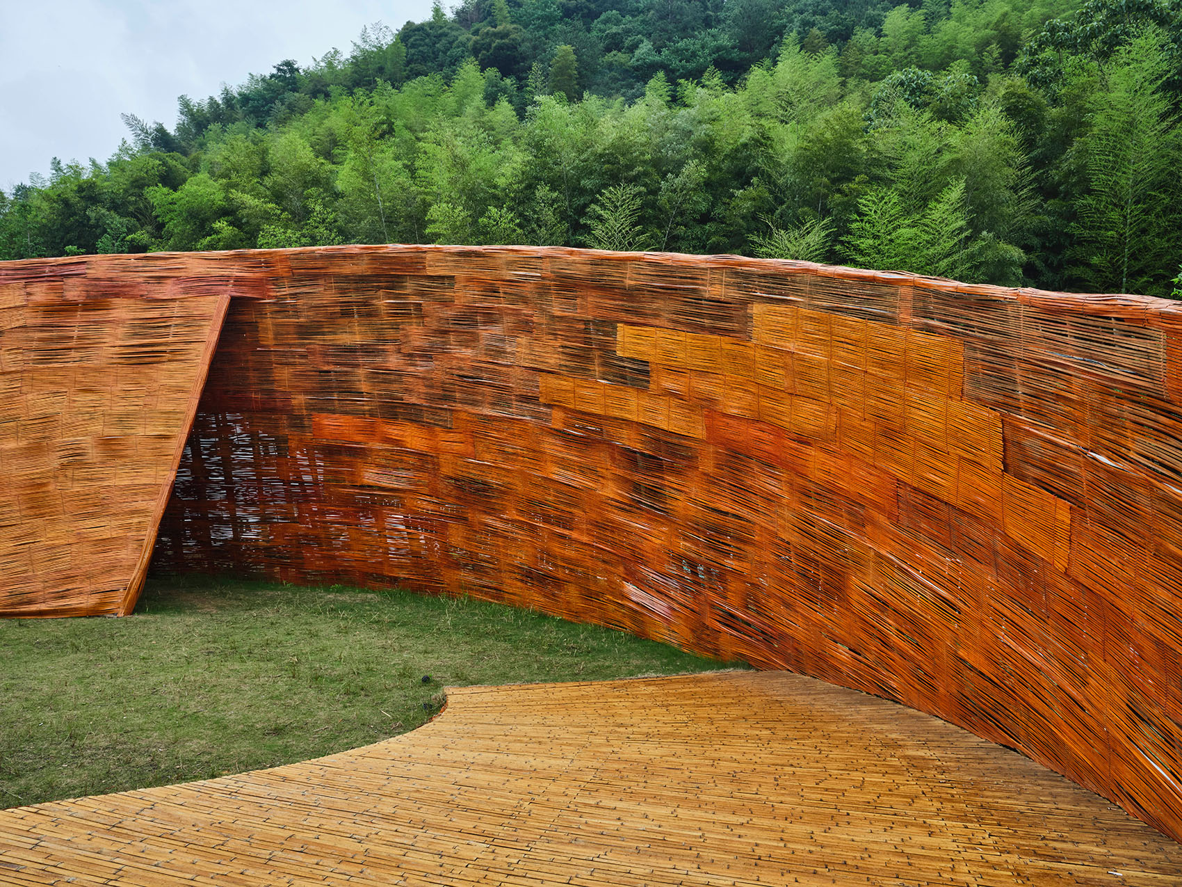 青山之弦 – 「在青山·群响艺术季」主舞台装置丨中国杭州丨姜元及其团队-12