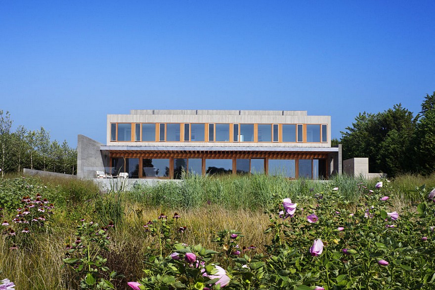 Modern Waterfront House Designed for a Family of Three Generations-6