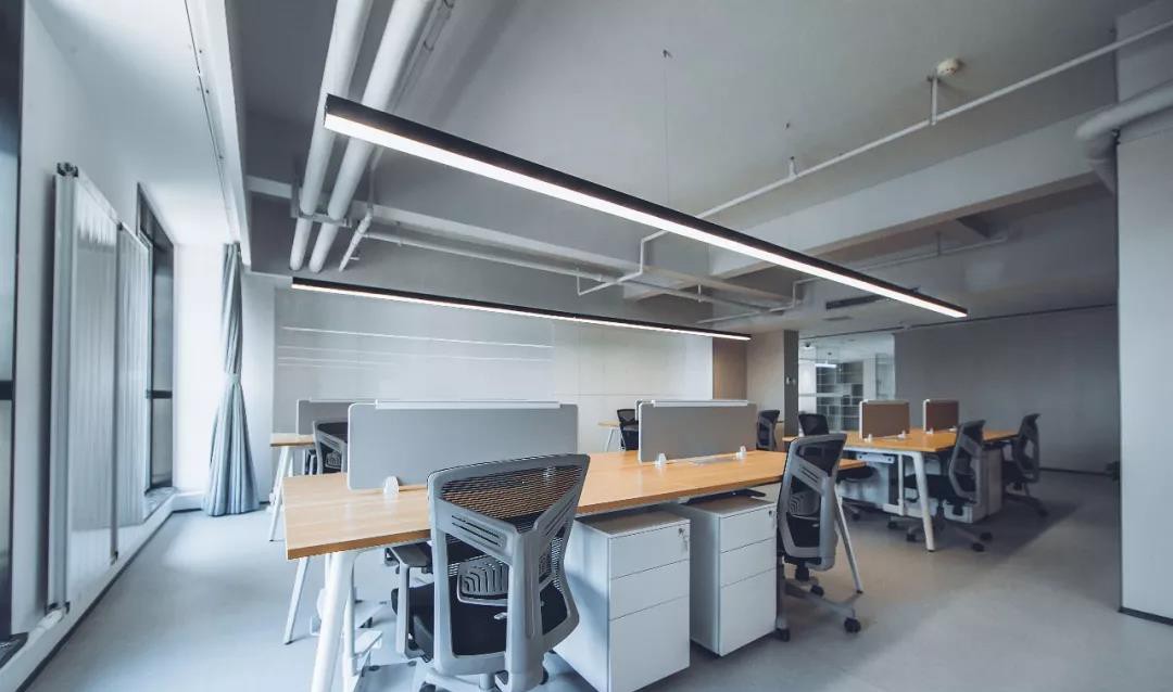 OPPO 呼和浩特总部办公空间 | 极简美学与自然元素的融合-3