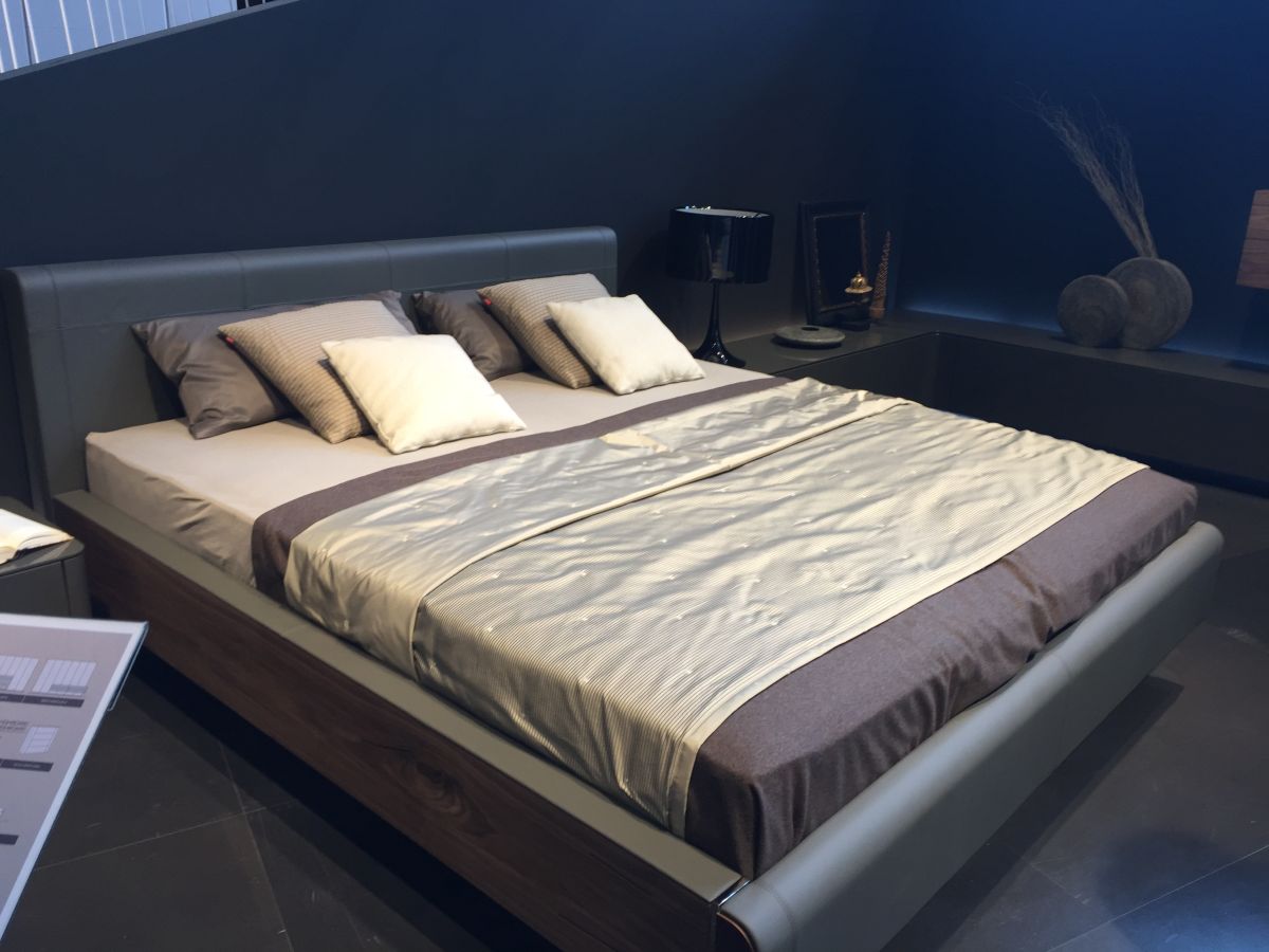 Inspiring Ways Of Decorating With A Grey Bed Frame-14