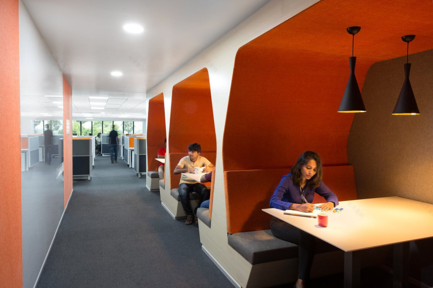 Renault Nissan 办公室彩色金属吊灯设计-18