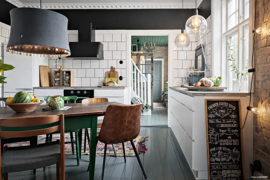 色彩斑斓的百年之家 | 独特的波希米亚风格室内设计-7