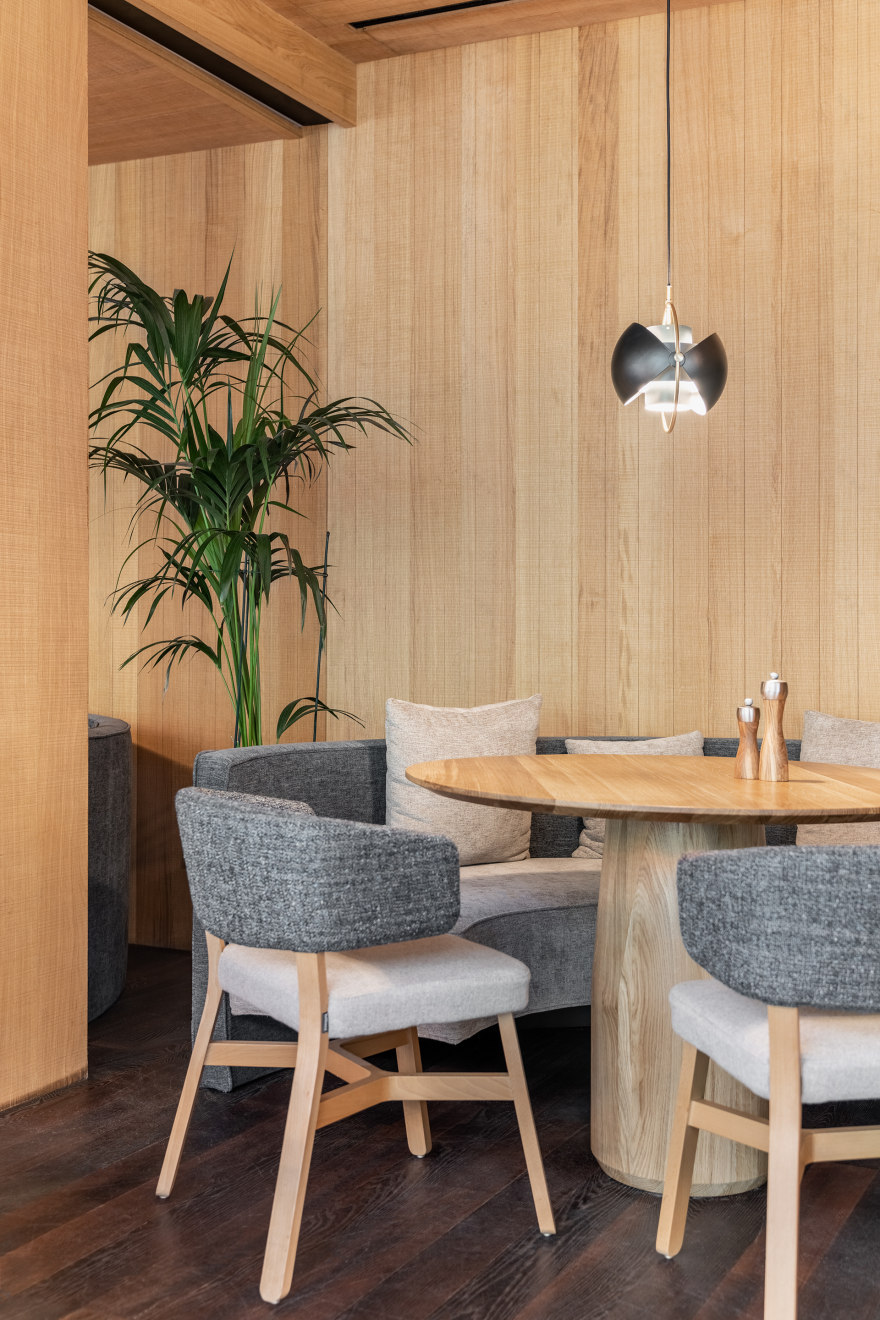 城外餐厅Kupetsky Dvir的露台丨乌克兰基辅-11