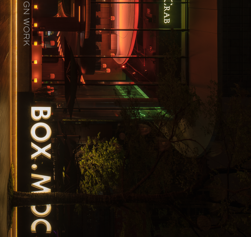 双塔映衬下的MOC餐厅丨中国成都丨唐嘉骏,刘芮言-4