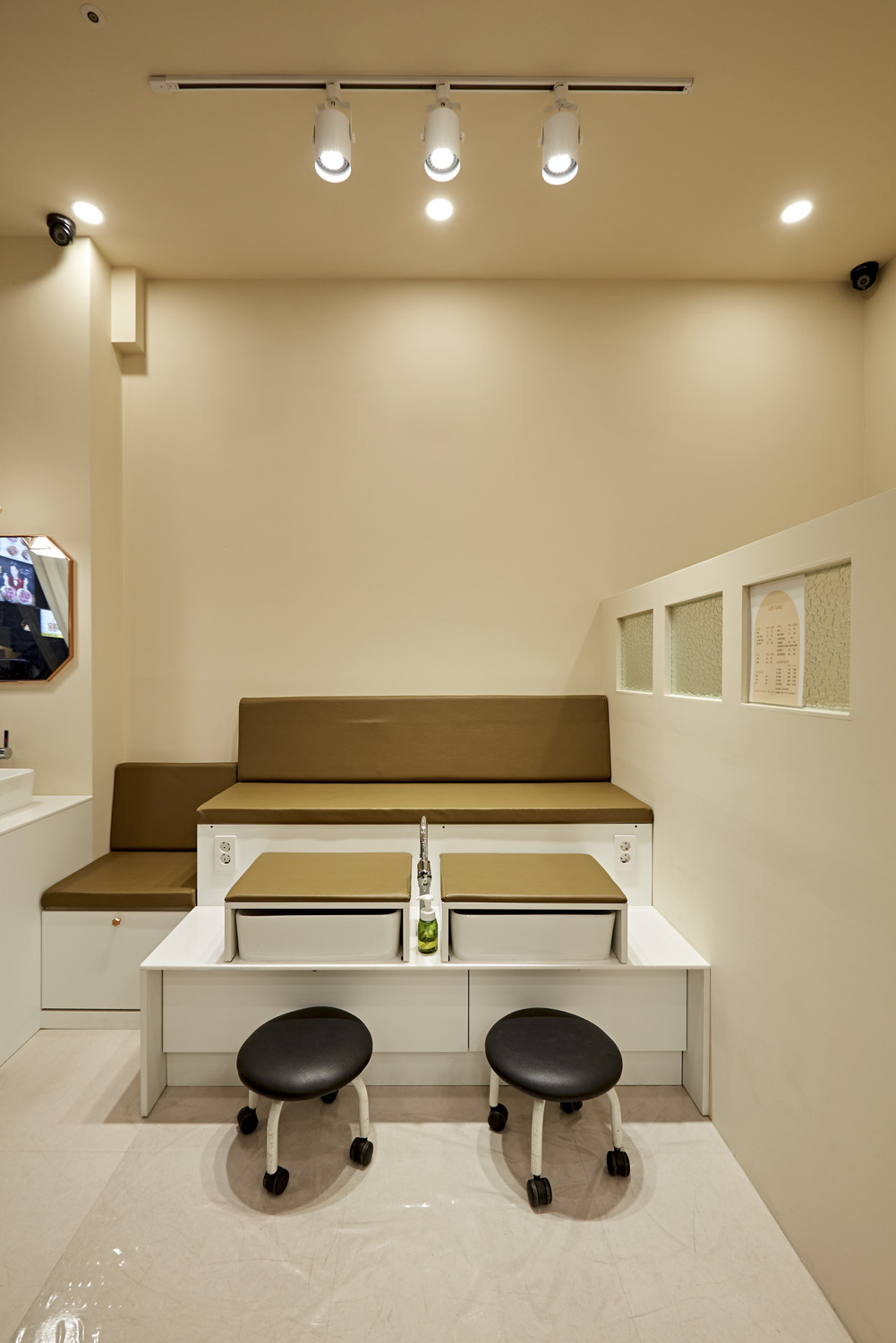 现代简约风小清新店铺设计-10