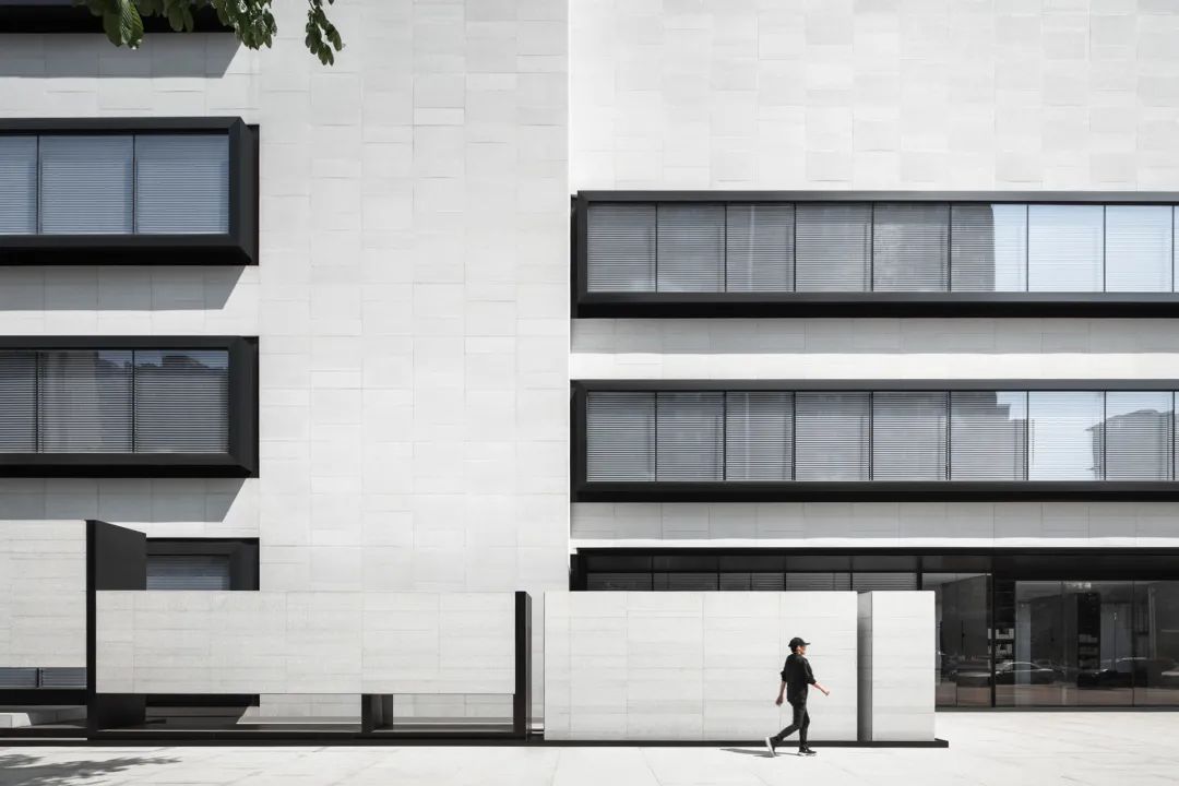 西安腾讯双创小镇那个树展览馆 | 幻觉设计与艺术融合-46