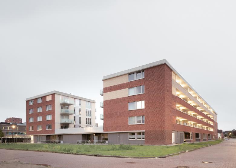 希尔弗瑟姆的住宅区丨荷兰丨Mateo Arquitectura-1