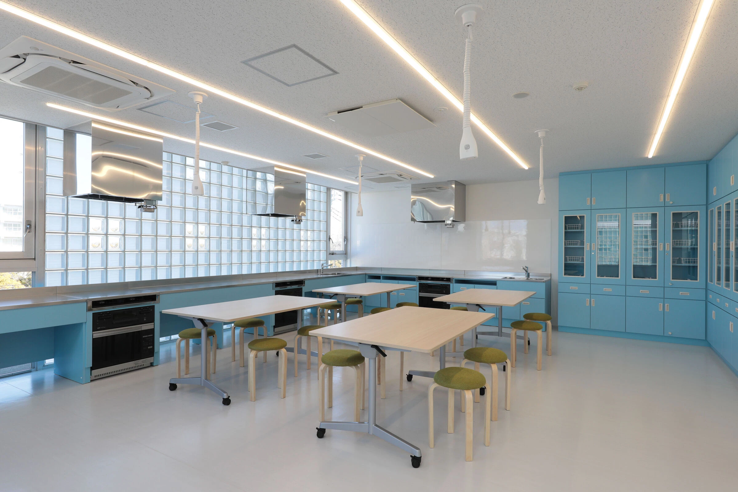 Ebina City Arima Library & Community Center-19