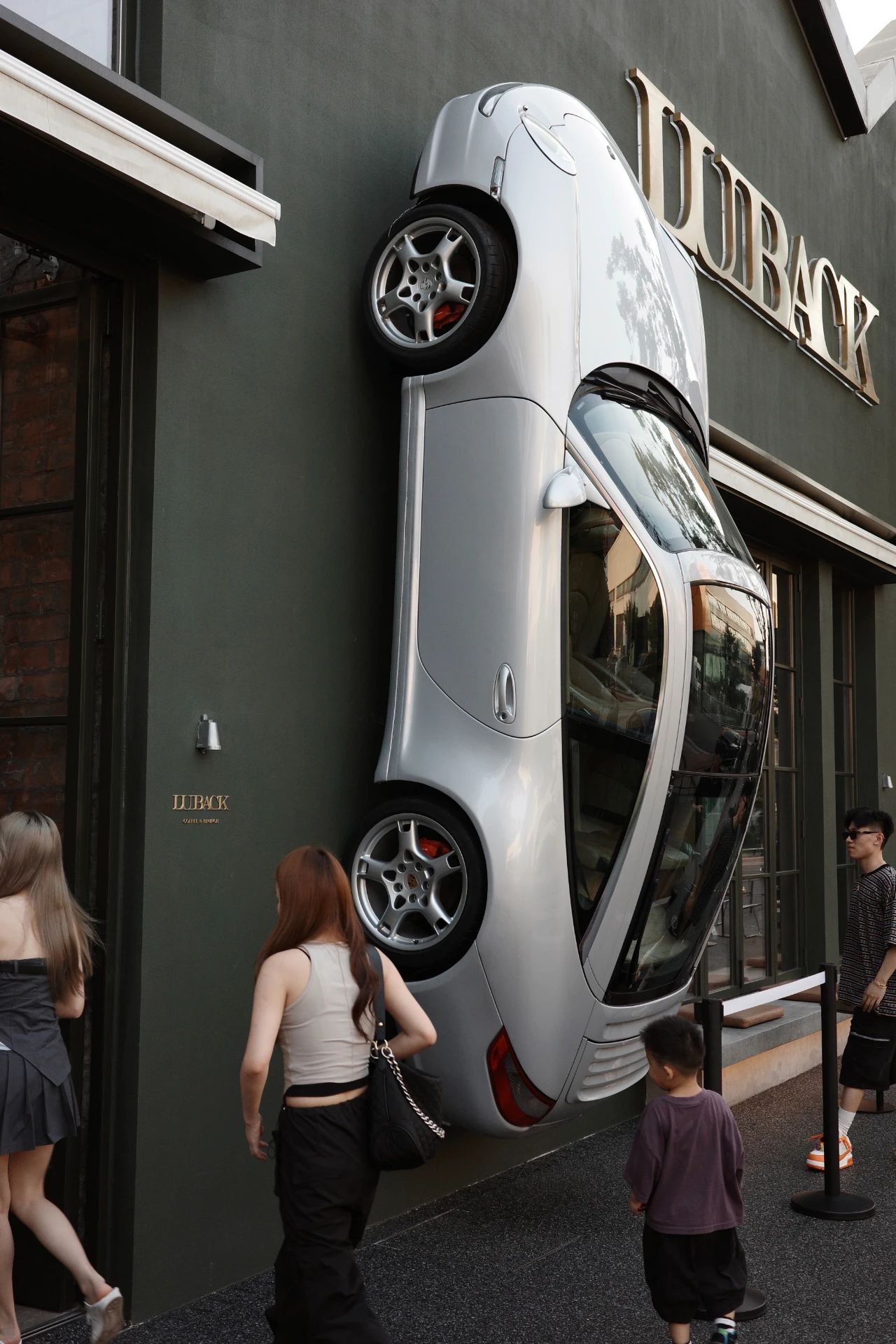 卢巴克咖啡餐饮俱乐部丨中国杭州丨杭州观堂室内设计有限公司-0