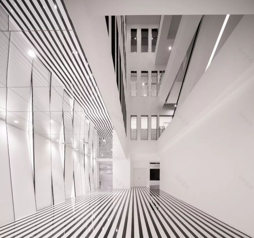 在这个令人惊叹的童话城堡办公室,我愿意天天加班!-8