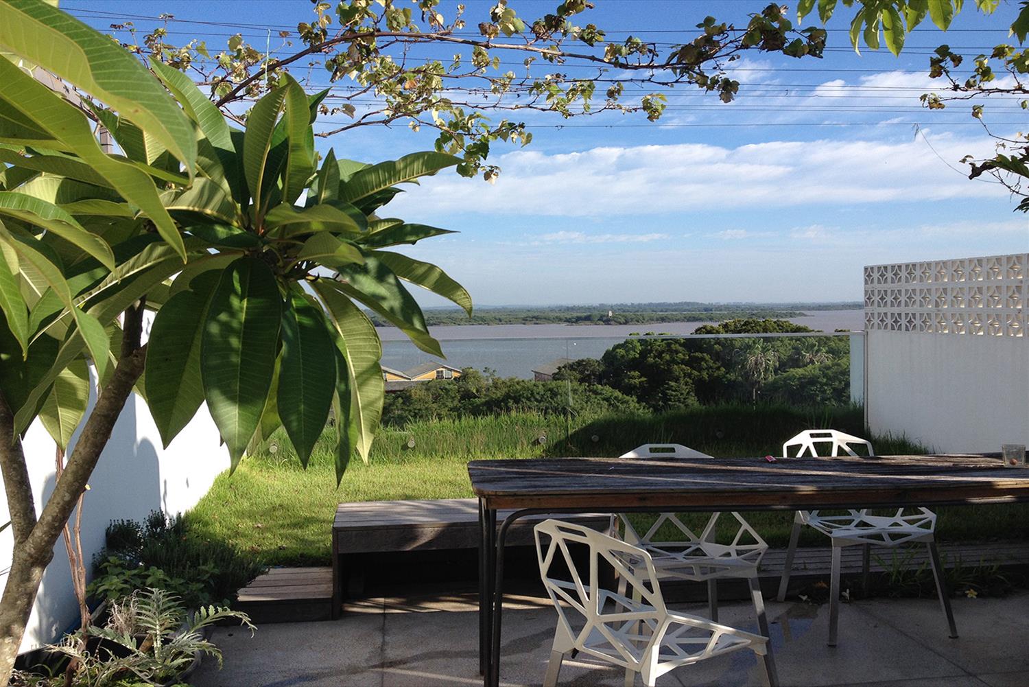 巴西半岛建筑 · 混合用途与经济高效的设计-13