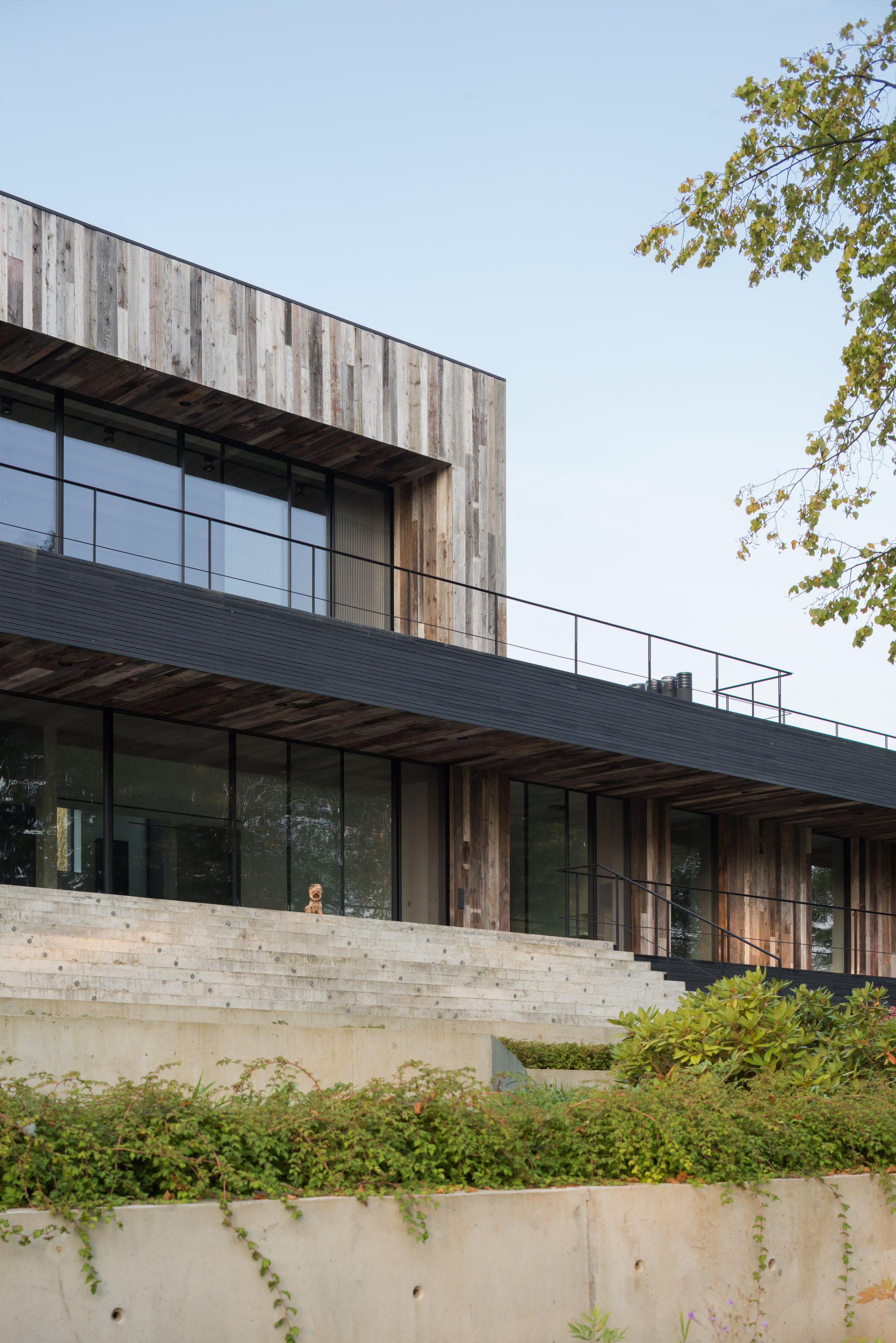 水库边的乡村别墅-11