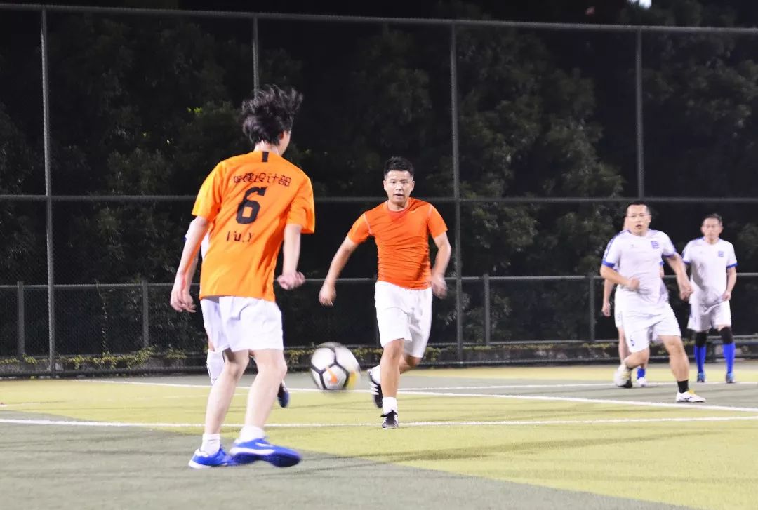 绿茵激情,建筑师的足球之战-24