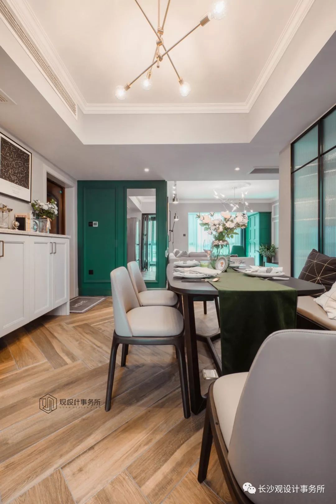 复古绿丝绒，摩登与怀旧共生-21