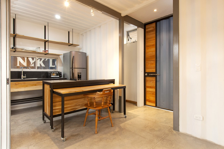 Franceschi Container Houses  Re Arquitectura + DAO-16