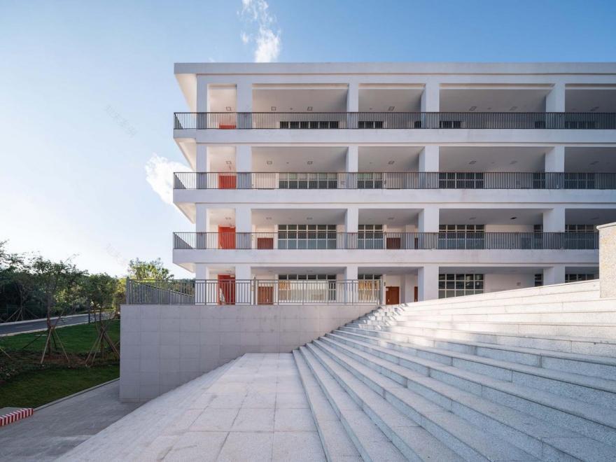 云南师范大学实验中学(昆明湖校区)丨中国昆明丨清华大学建筑学院,清华大学建筑设计研究院-27