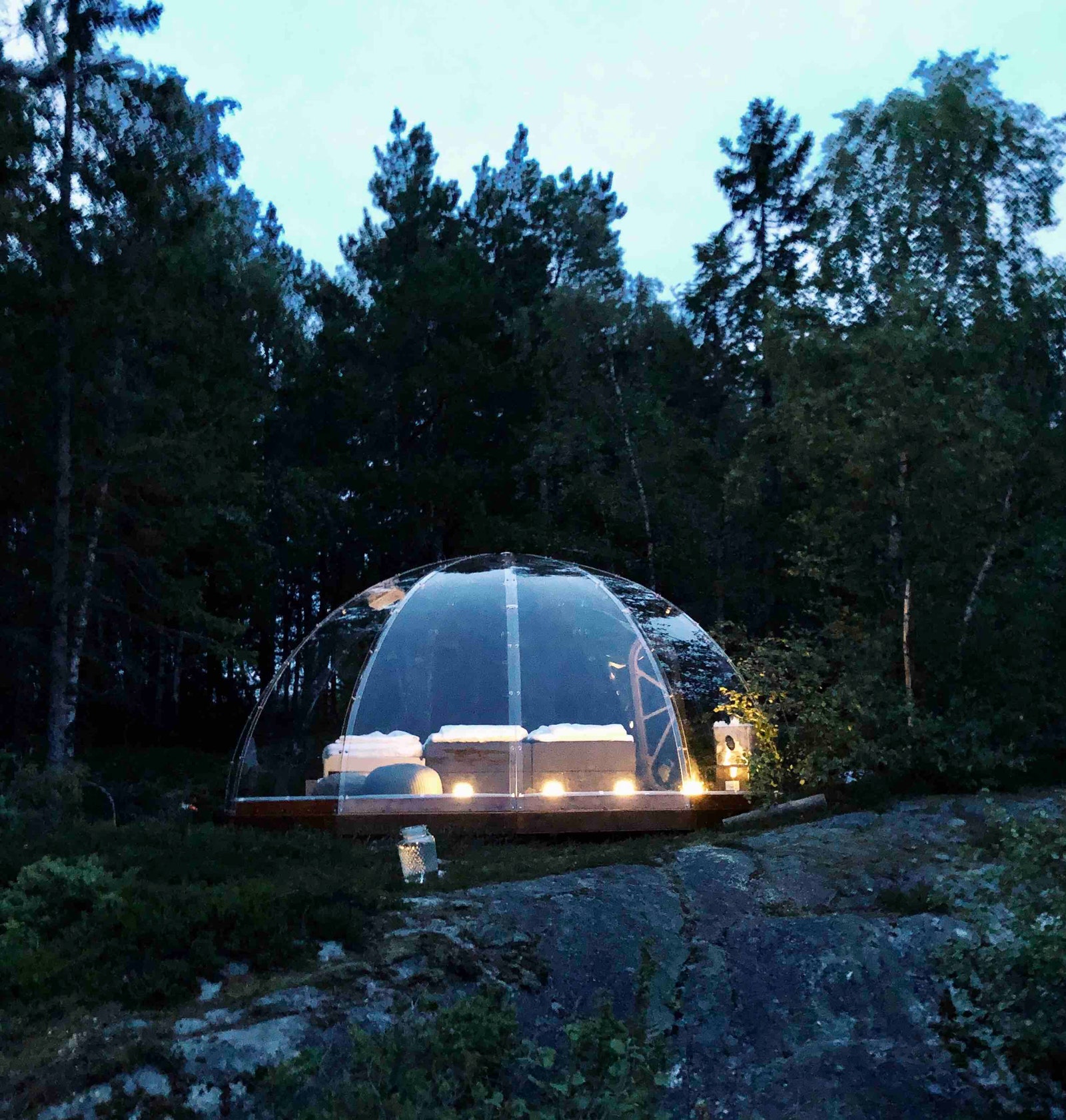 星空下的梦幻设计 | 全球最佳观测流星雨的 Airbnb 住宿-4