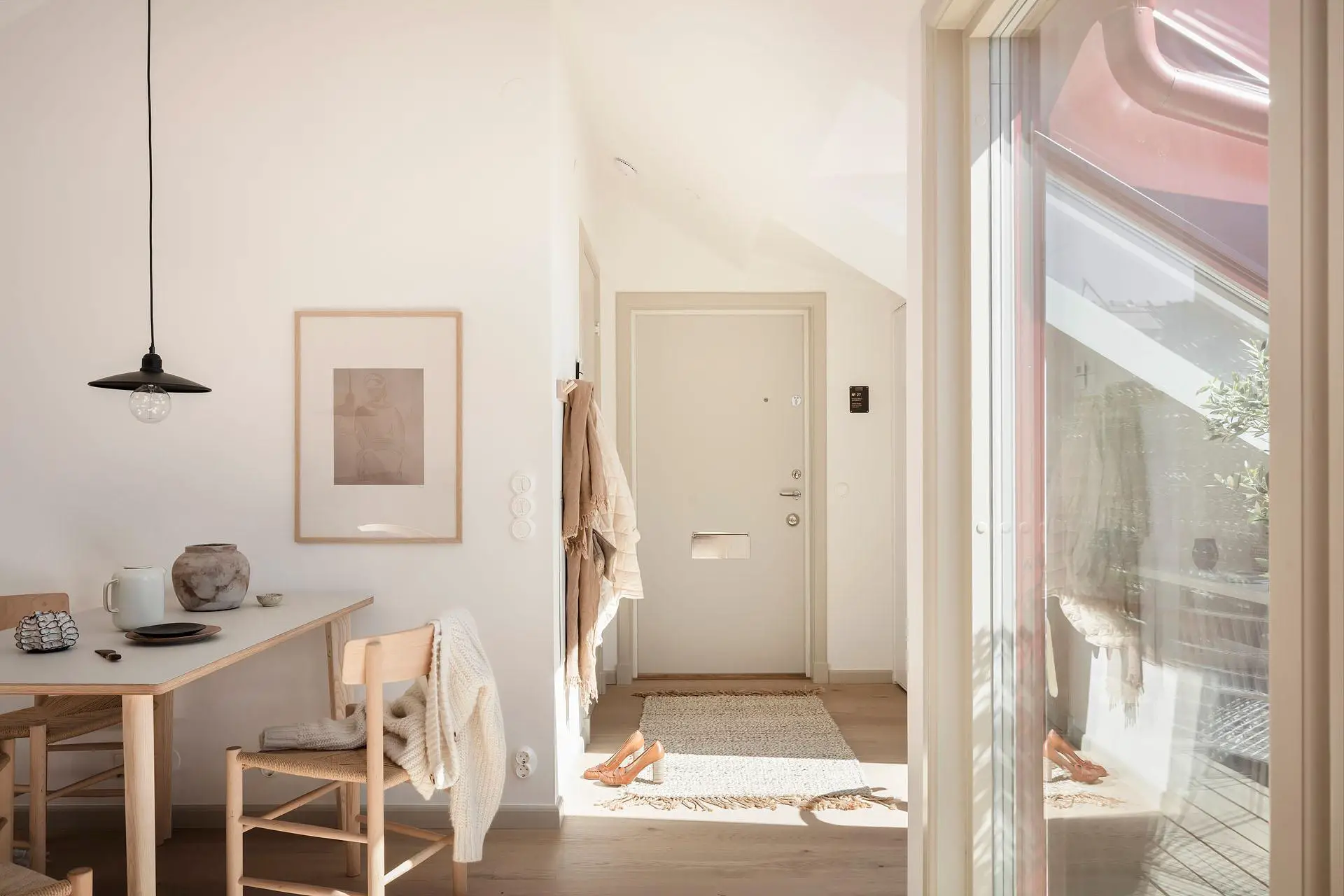 瑞典 35 年建筑 42m2 精致阁楼公寓-12